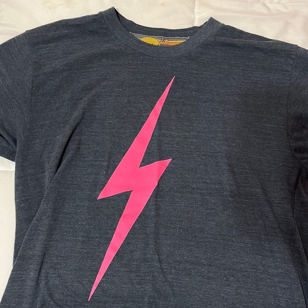Aviator nation boyfriend tee size medium